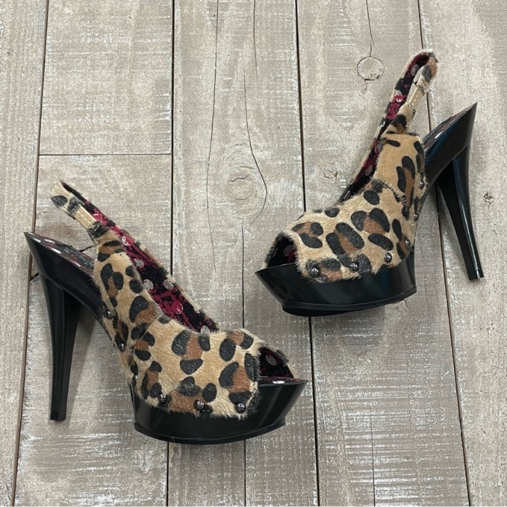 🆕 IRON FIST Love Bites Platform Sling Back Heels - Size 7